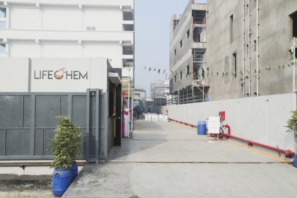 lifechem-pharma-img-01